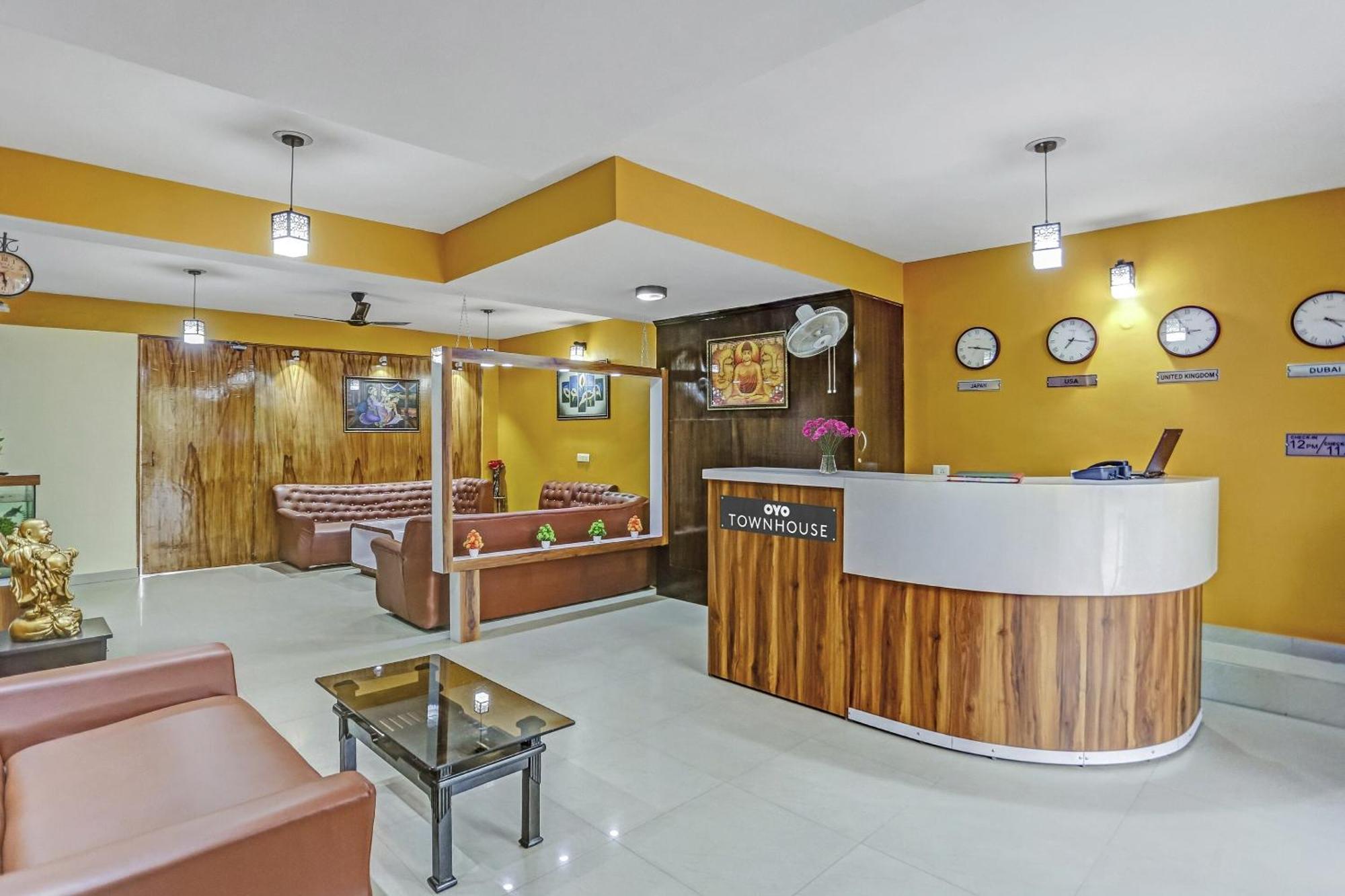 Townhouse Rumaisa Indirapuram Luaran gambar