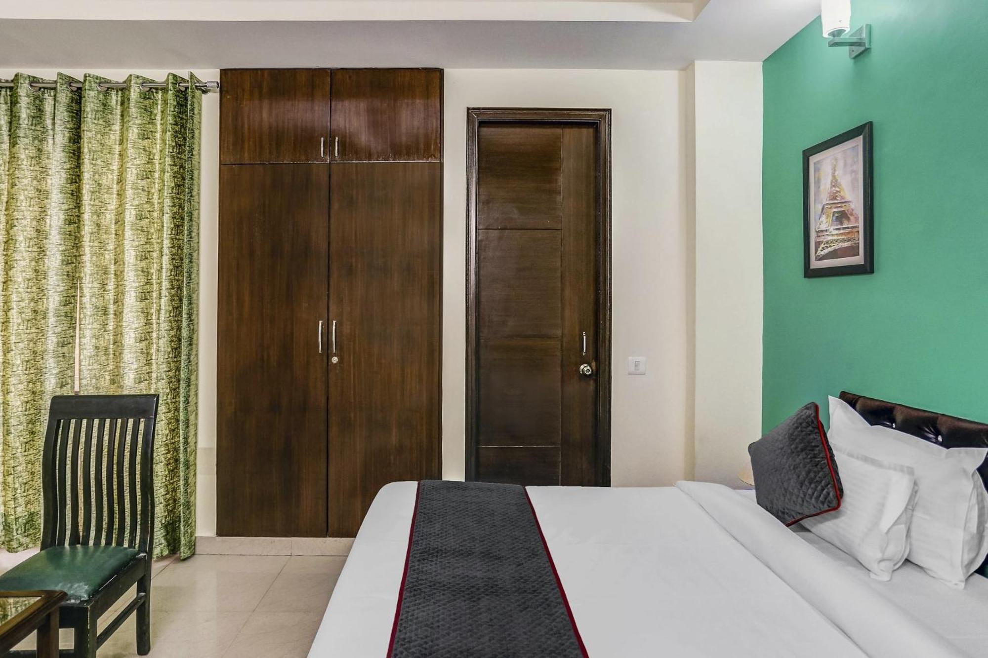 Townhouse Rumaisa Indirapuram Luaran gambar